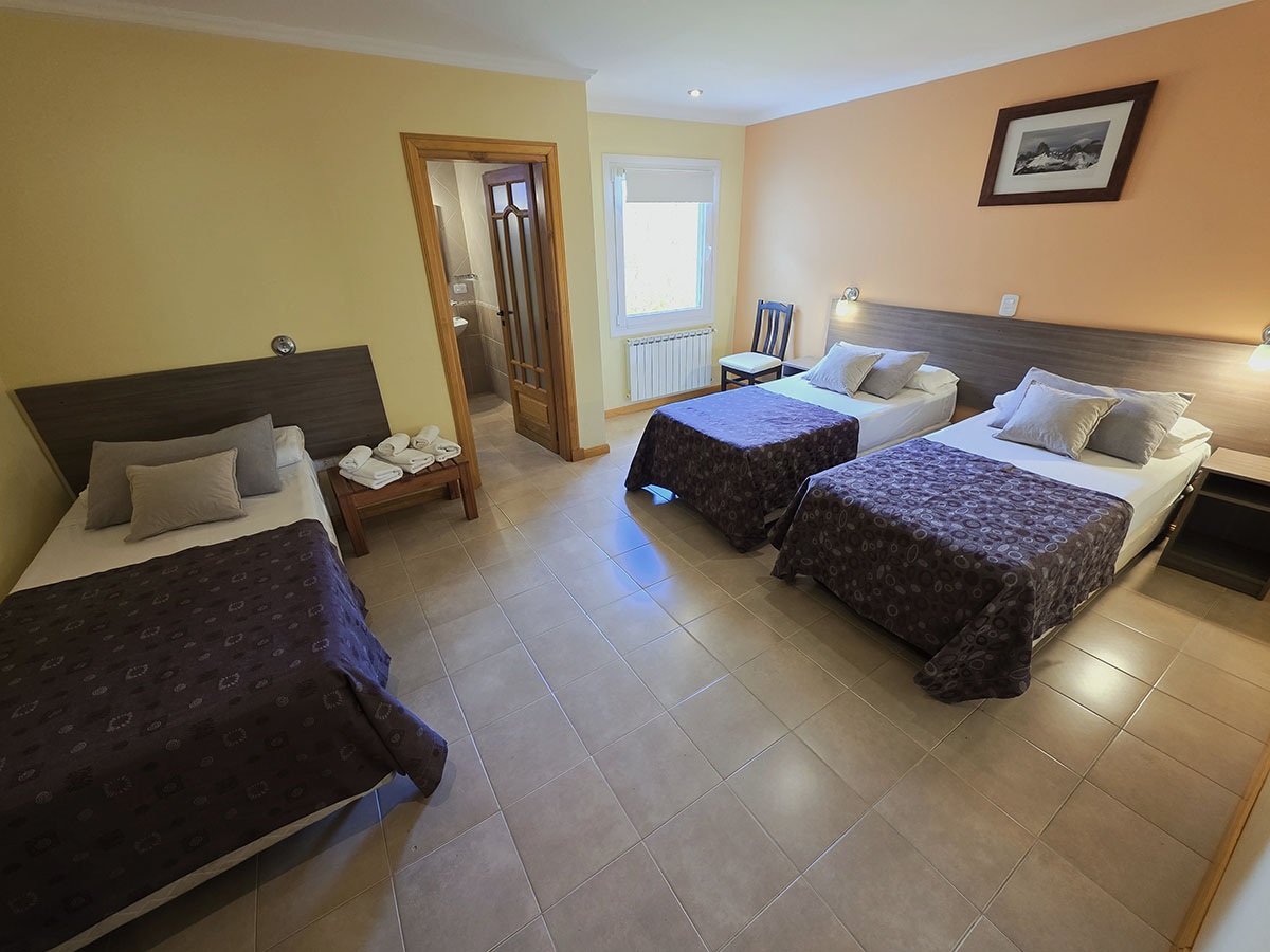 HABITACIÓN TRIPLE — Hostería Vertical Lodge